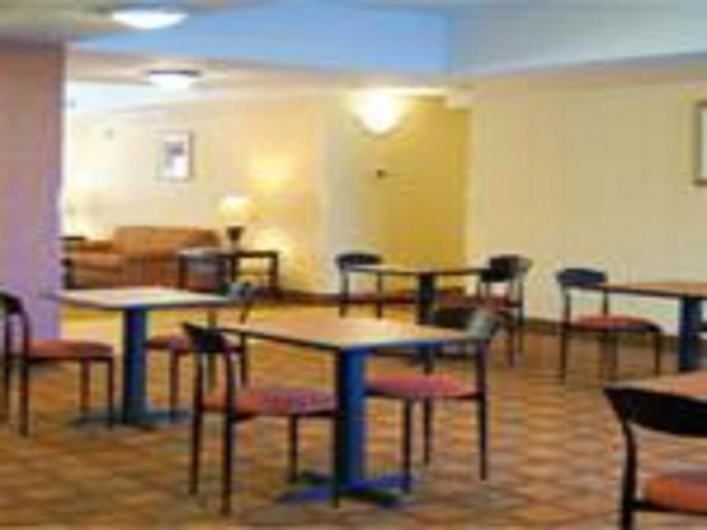 Days Inn By Wyndham Semmes Mobile Luaran gambar