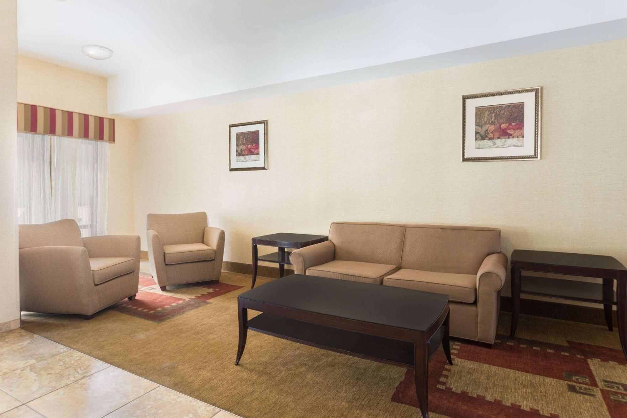 Days Inn By Wyndham Semmes Mobile Luaran gambar