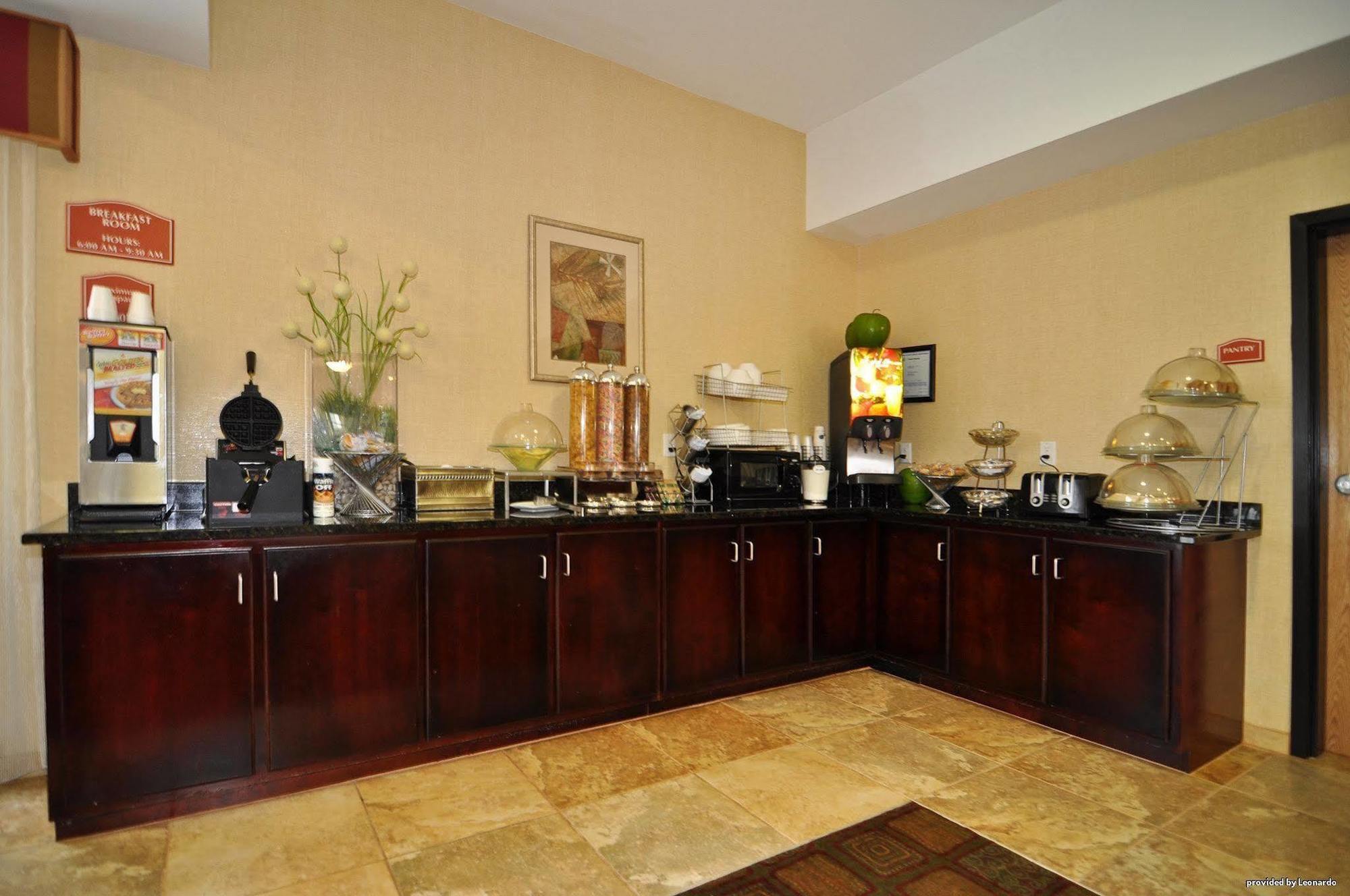 Days Inn By Wyndham Semmes Mobile Restoran gambar