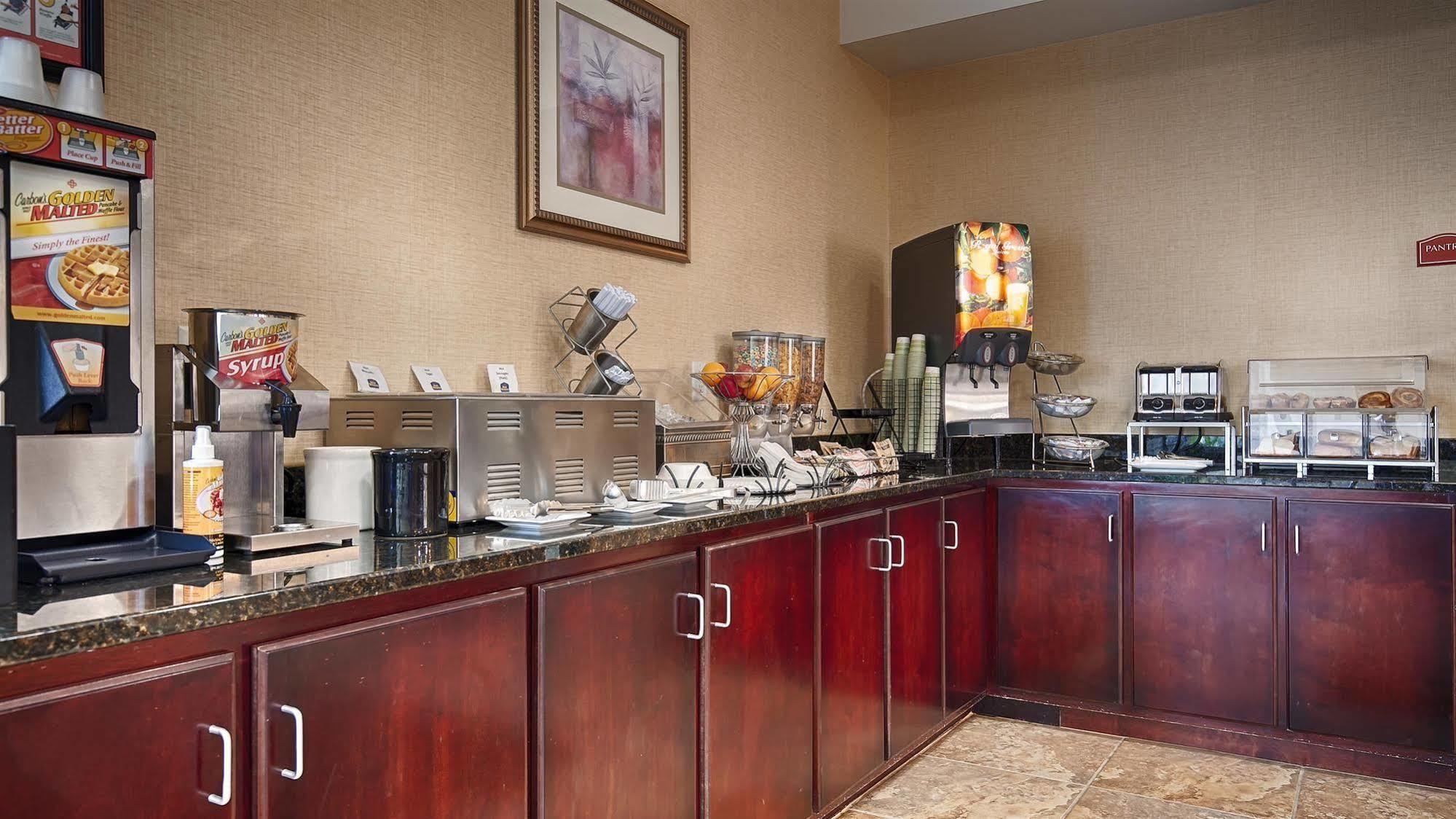 Days Inn By Wyndham Semmes Mobile Luaran gambar